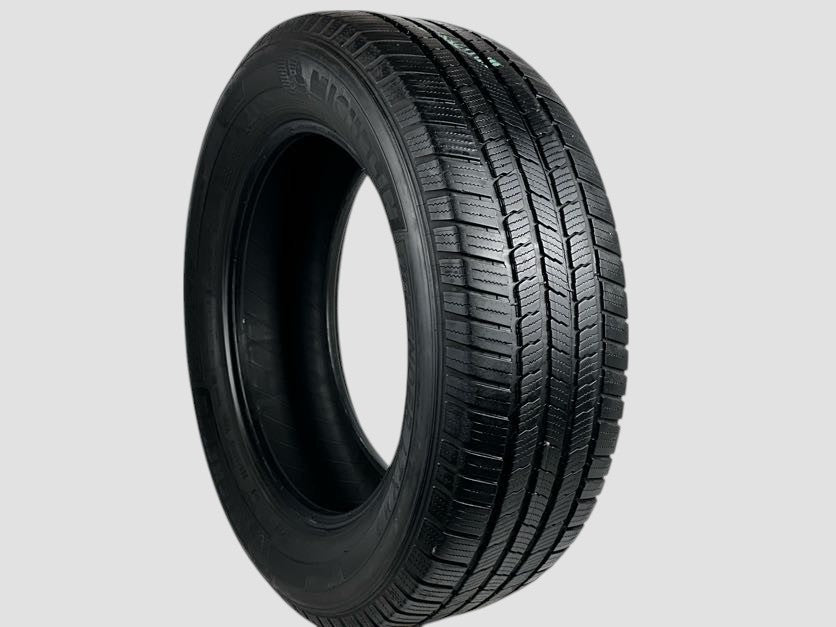 Used P255/60R19 Michelin Defender LTX M/S Tires 255 60 19 109H 2556019 R19 6/32