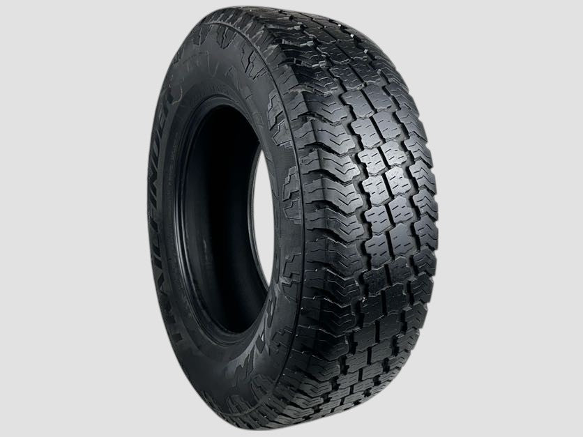 Used P265/70R17 Trailfinder A/T Tire 2657017 115T 265 70 17 R17 6/32