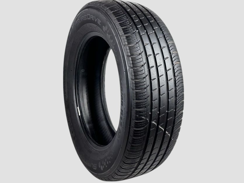 Used P215/65R17 Suredrive Touring A/S Tire 215 65 17 99T 2156517 R17 6/32