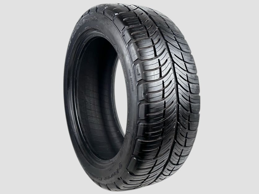 Used P215/55R17 Bf Goodrich G-Force Comp-2 A/S Tire 2155517 98W 215 55 17 R17 7/32