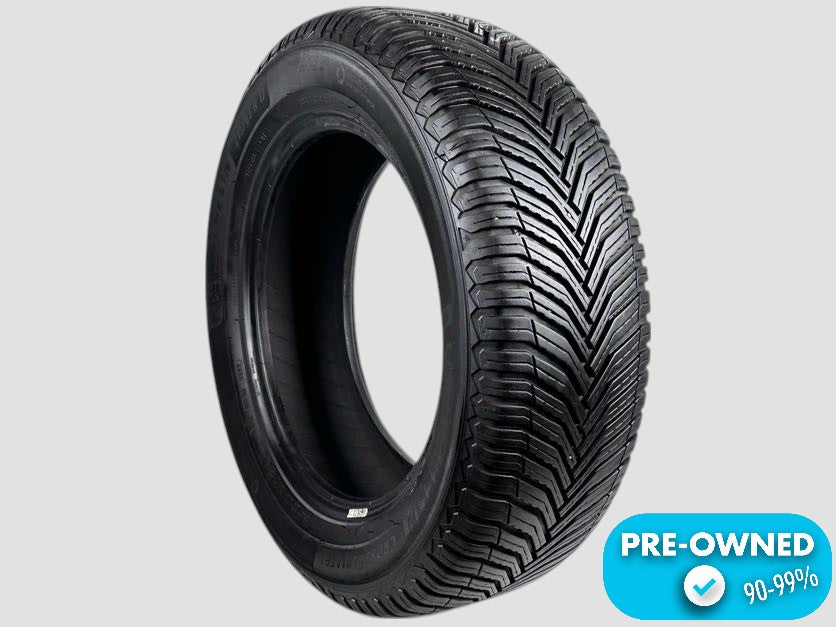 Pre-Owned P215/65R17 Michelin CrossClimate2 Tire 2156517 99H 225 65 17 R17 9/32