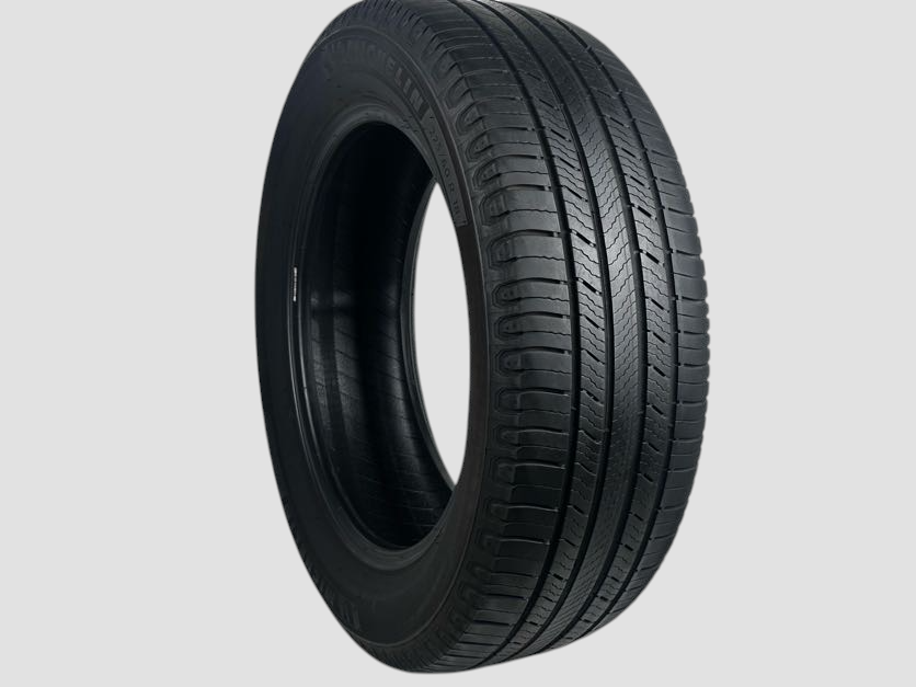 Set of 2 — Used P225/60R18 Michelin Defender2 Tire 225 60 18 100H 2256018 R18 5/32