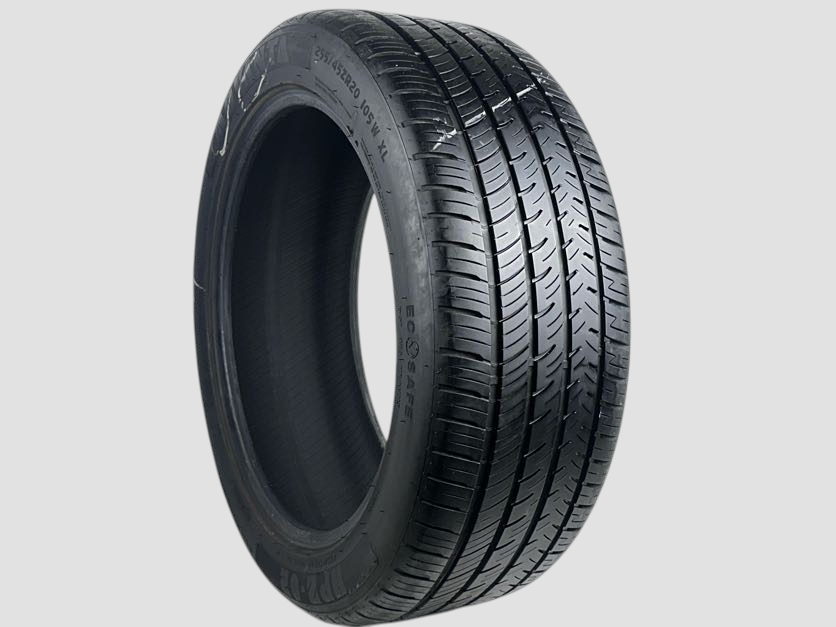 Used P255/45R20 Advanta HPZ-02 A/S Tire 255 45 20 105W 2554520 R20 7/32