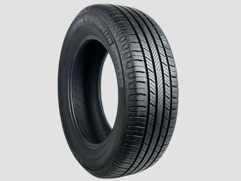 Used P225/65R17 Michelin X Tour A/S-2 Tire 225 65 17 102H 2256517 R17 8/32