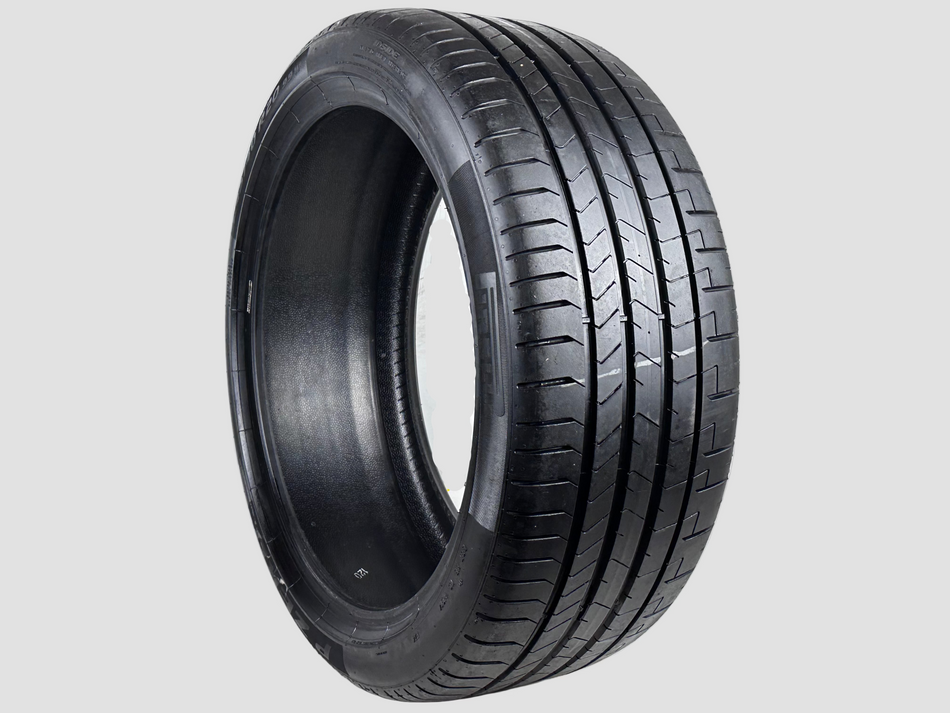 Used P245/40R20 Pirelli Pzero PZ4 Tire 245 40 20 99W 245 40 20 R20 8/32