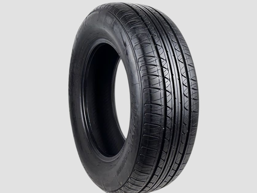 Used P215/65R16 Fuzion Touring Tire 215 65 16 98T 2156516 R16 7/32