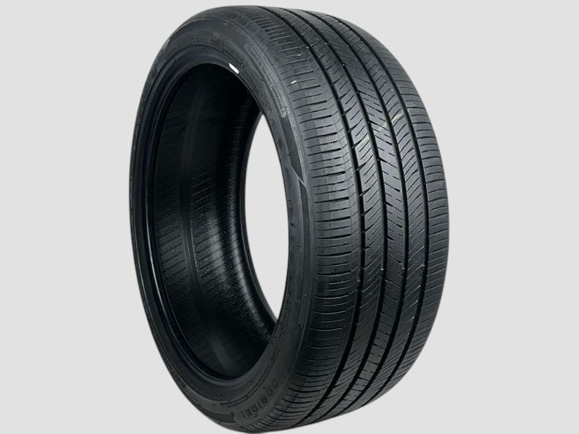 Used P245/40R20 Goodride Sport SA-77 Tire 245 40 20 99W 245 40 20 R20 7/32