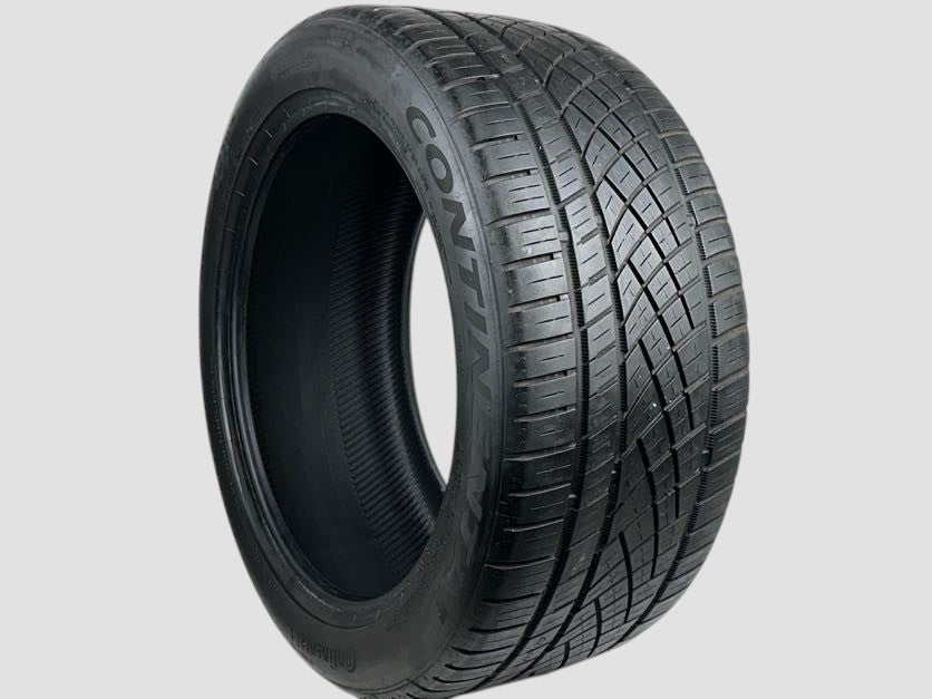 Used P295/40R20 Continental ExtremeContact DWS06 Plus Tire 295 40 20 110W 2954020 R20 6/32