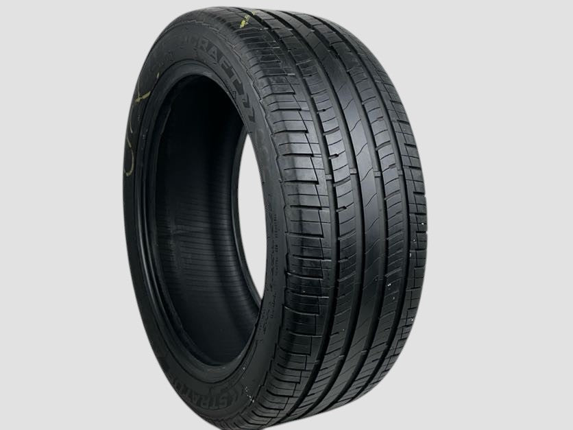 Used P235/45R18 Mastercraft Stratus A/S Tire 235 45 18 94V 2354518 R18 6/32
