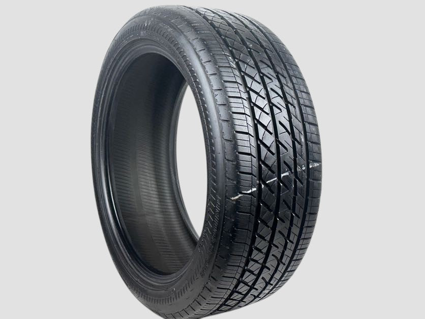 Used P215/45R17 Bridgestone Driveguard Tire 215 45 17 91W 2154517 R17 8/32