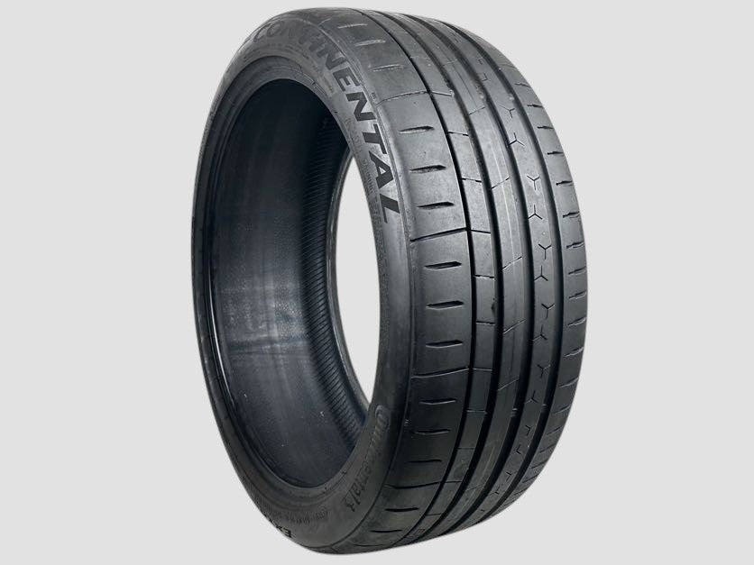 Used P225/40R19 Continental Extreme ContactSport02 Tire 225 40 19 93Y 2254019 R19 7/32