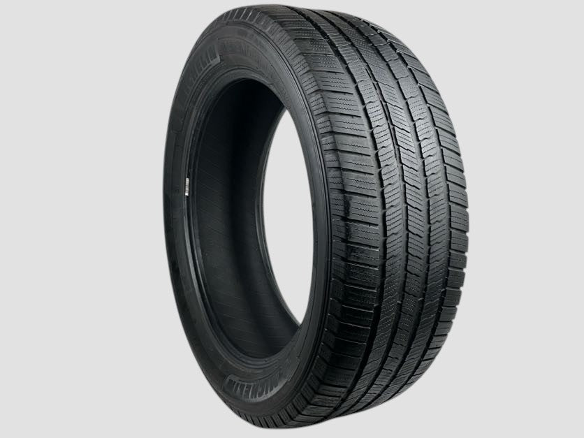 Used P275/50R22 Michelin Defender LTX M/S Tire 275 50 22 111H 2755022 R22 4/32