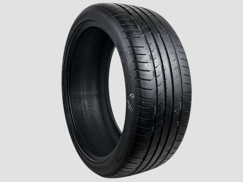 Used P245/40R20 Cosmo Mucho Macho Tire 245 40 20 99Y 245 40 20 R20 5/32