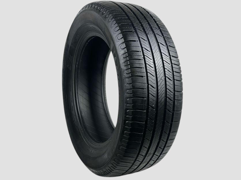 Used P245/60R18 Michelin Defender2 Tire 245 60 18 105H 2456018 R18 6/32