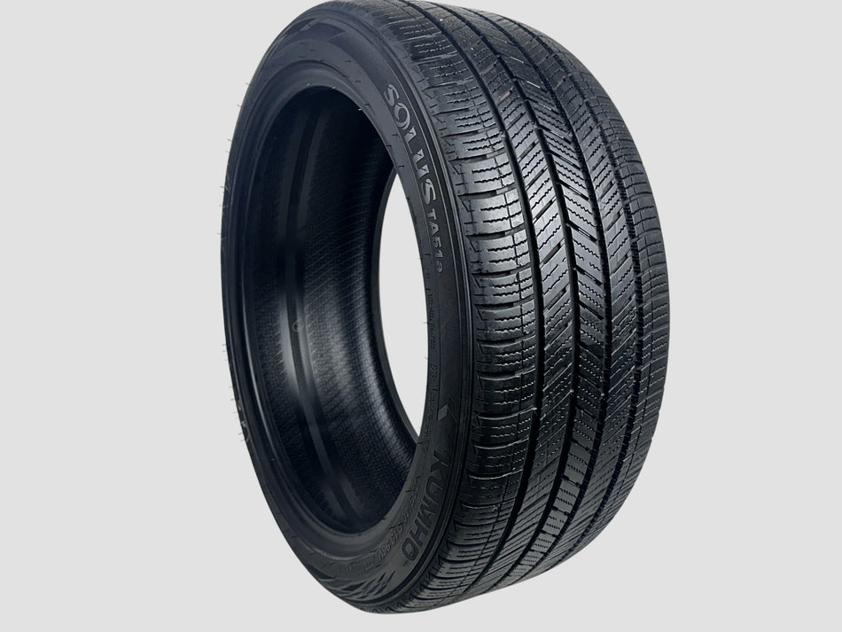 Used P235/40R19 Kumho Solus TA51A Tire 235 40 19 96V 2354019 R19 6/32