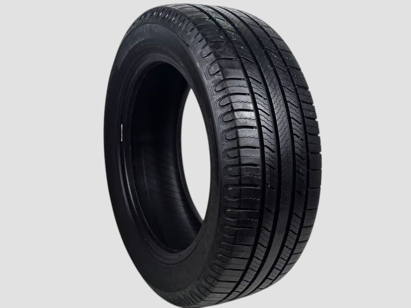 Used P205/55R16 Michelin Defender2 Tire 2055516 91H 205 55 16 R16 8/32