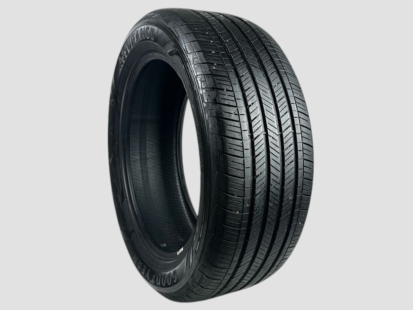 Used P255/50R20 Goodyear Assurance Finesse Tires 255 50 20 105T 2555020 R20 9/32