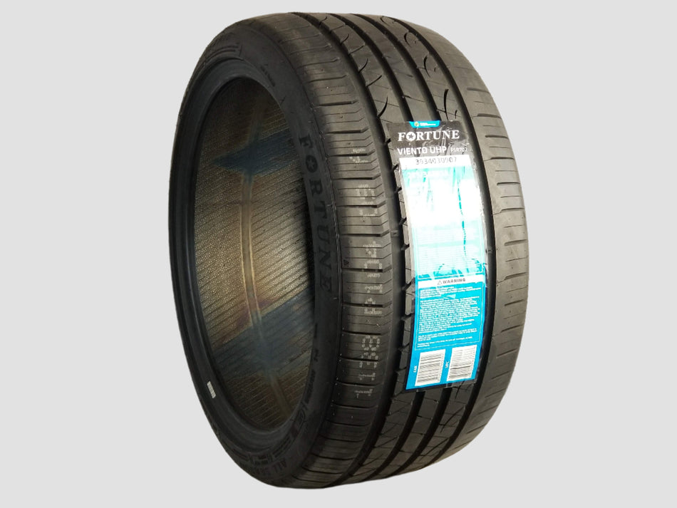 NEW 255/35R18 Fortune Viento FSR702 Tire 255 35 18 94Y 2553518 R18